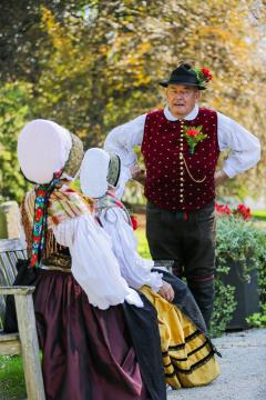 Razkrivamo program 51. Dnevov narodnih noš in oblačilne dediščine v Kamniku (27)